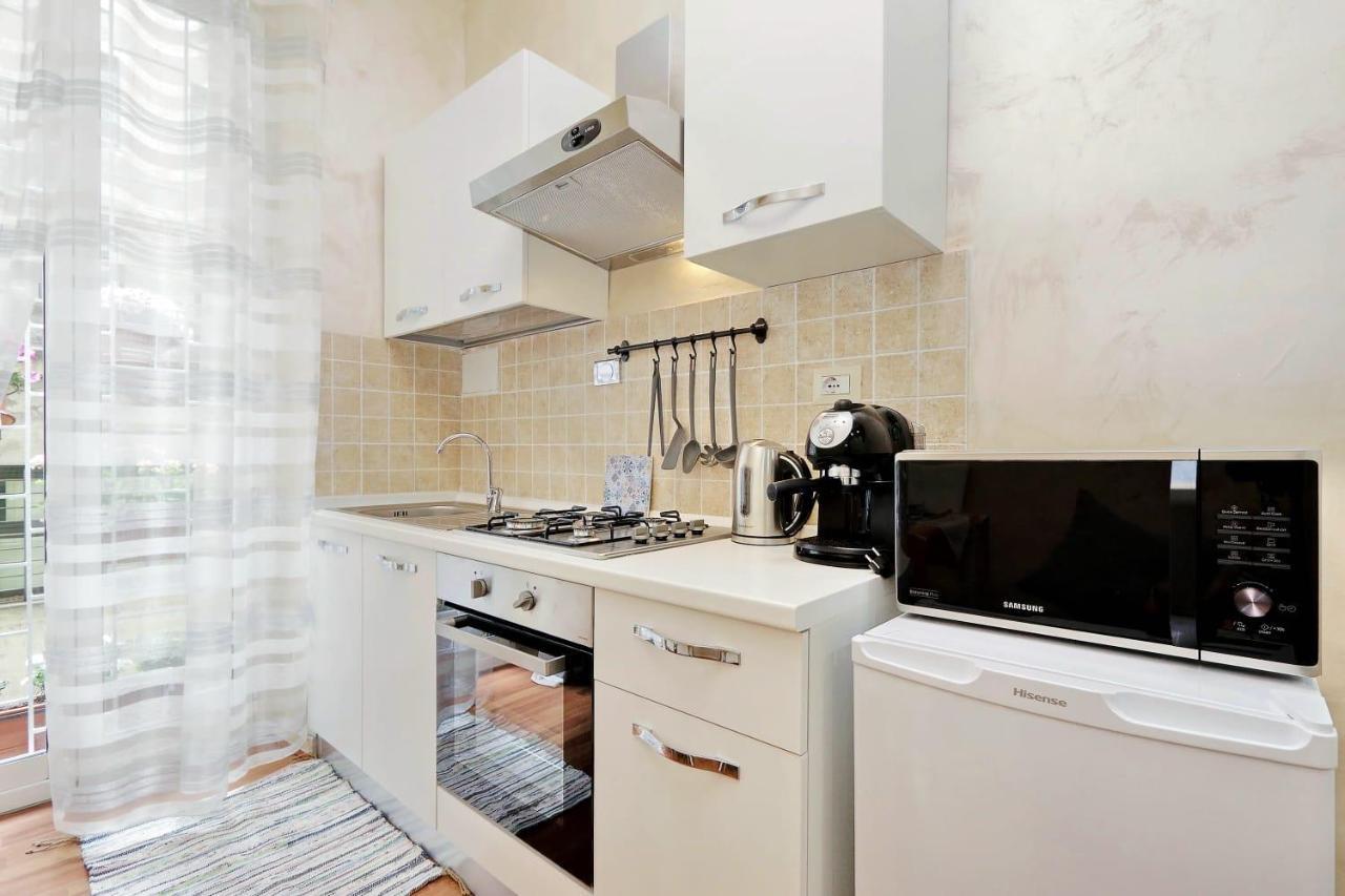 L&S Jacuzzi Home Рим Экстерьер фото