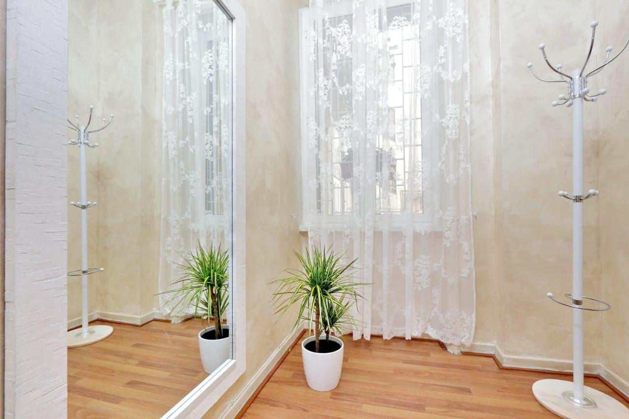 L&S Jacuzzi Home Рим Экстерьер фото